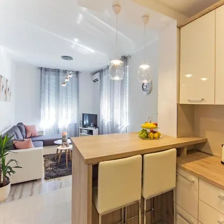 Crystal Apartman