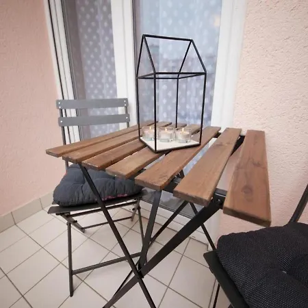 Crystal Apartman *