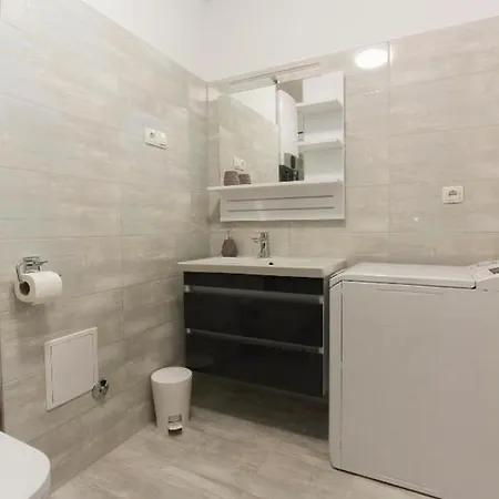 公寓 Crystal 扎达尔